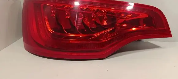Audi Q7 4L Rear/tail lights 4L0945093F