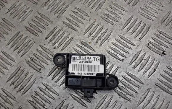 Opel Zafira A Airbag deployment crash/impact sensor 09133263