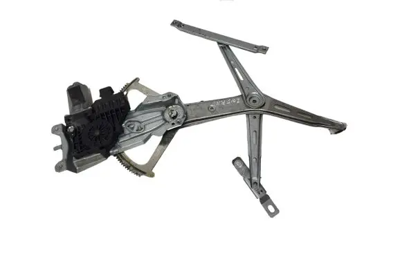 Opel Zafira B Front door window regulator with motor 13132434 998591101