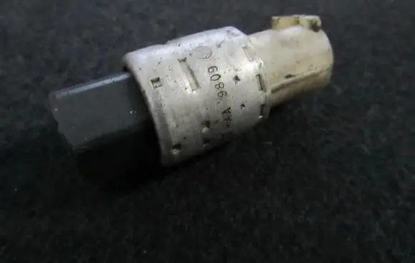 Ford Transit - Tourneo Connect Air conditioning (A/C) pressure sensor 95BW19E561AA 95BW-19E561-AA