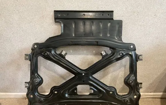 Audi Q7 4M Other under body part 4M1399345F