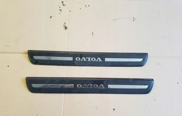 Volvo V50 Front sill trim cover