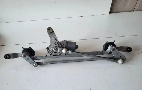 Opel Insignia B Wiper motor 1590608650