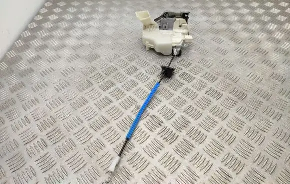 Audi A4 S4 B8 8K Front door lock 8J1837015C