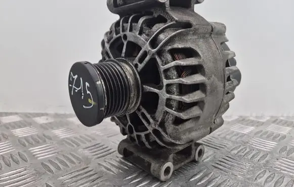 Mercedes-Benz C W204 Generator/alternator A0009063000