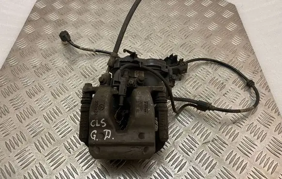 Mercedes-Benz CLS C257 Rear brake caliper 32358282