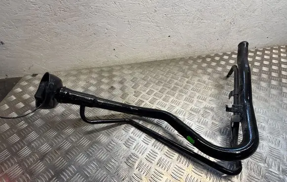Nissan Qashqai Fuel tank filler neck pipe 