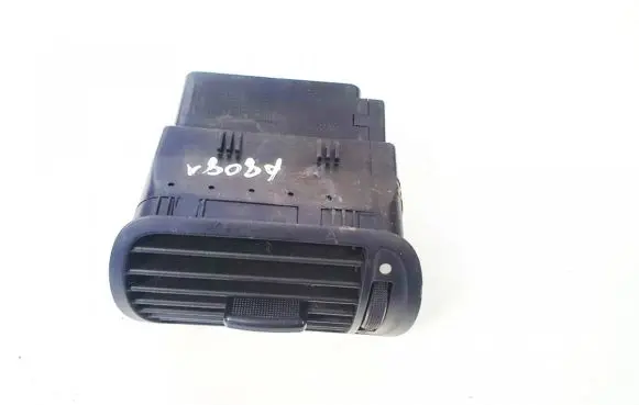 Audi A3 S3 8L Dash center air vent grill 8l0820901