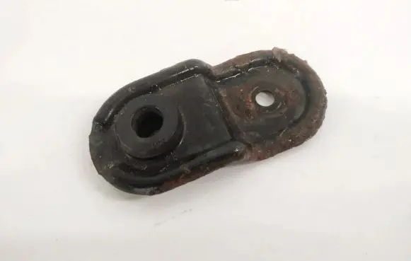 Subaru Legacy Radiator mount bracket