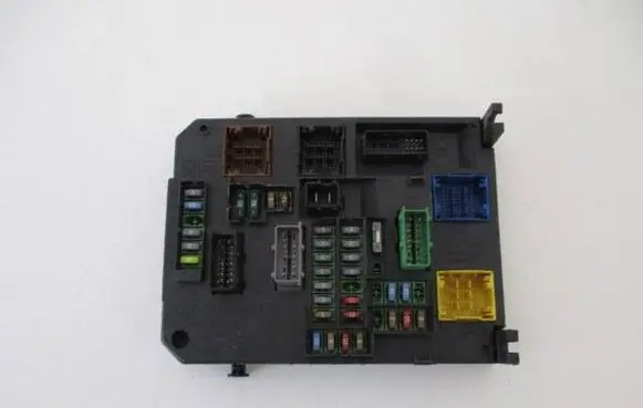 Citroen DS4 Central body control module 9665547480 S180121003F BSIQ0300
