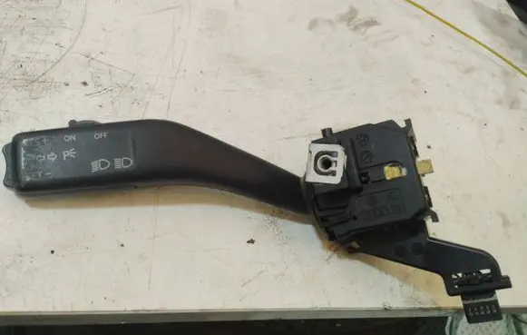 Skoda Octavia Mk2 (1Z) Indicator stalk 1K0953513A 01103501 10350160756448