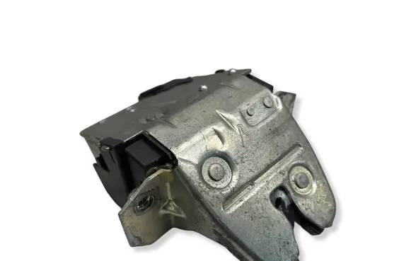 Mercedes-Benz CLC CL203 Tailgate/trunk/boot lock/catch/latch A2037400235