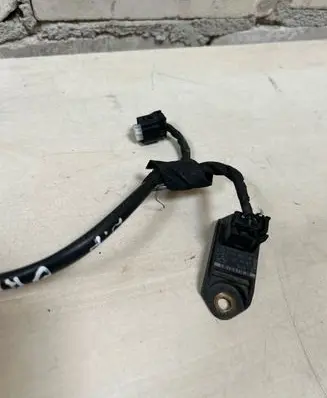 Mercedes-Benz E W211 Airbag deployment crash/impact sensor 0025426918