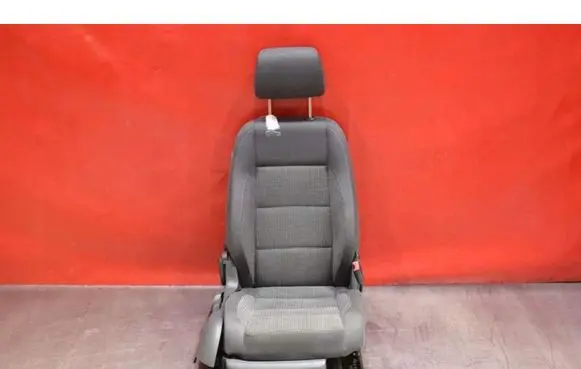 Volkswagen Touran I Front passenger seat 