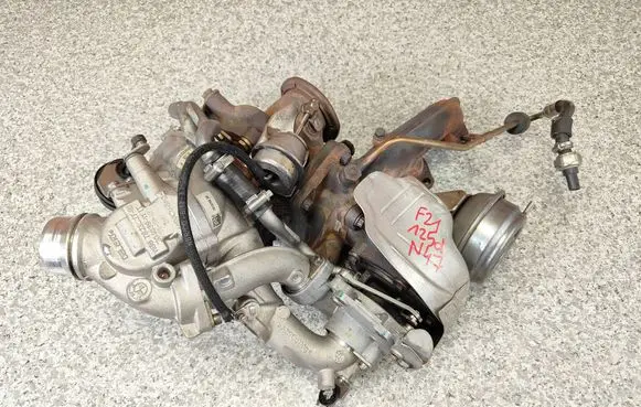 BMW 1 F20 F21 Turbo 7823258 7823256