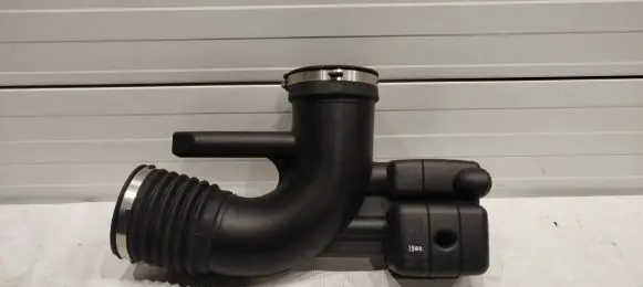 Intake resonator