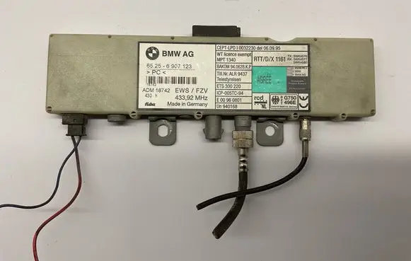 BMW 3 E46 Antenna control unit 65256907123