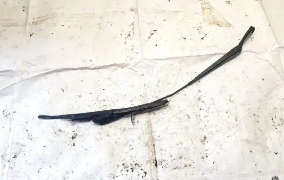 Audi A3 S3 8P Front wiper blade arm