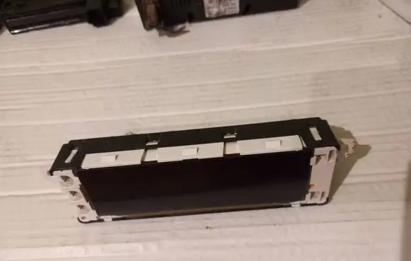Peugeot 207 Screen/display/small screen 503550280501