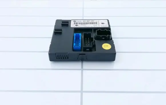 Audi A8 S8 D3 4E Comfort/convenience module 5DK008432 4E0907289