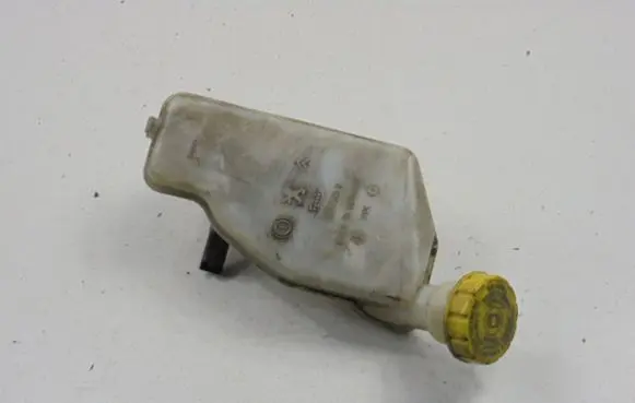 Citroen C3 Brake fluid reservoir 320670938