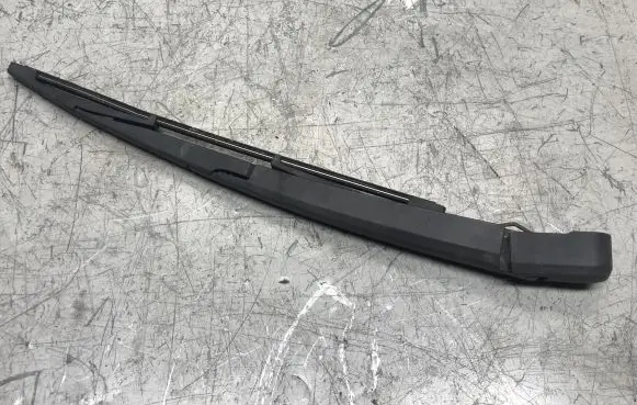Opel Astra J Rear wiper blade 