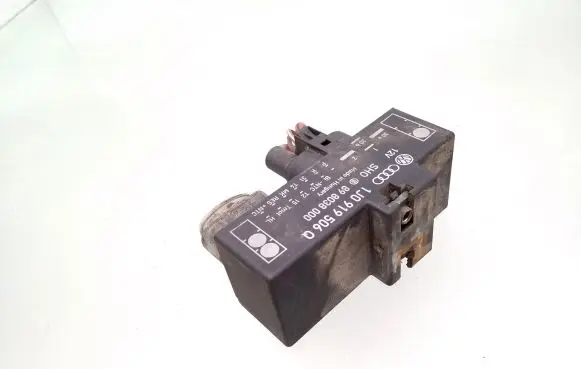 Coolant fan relay