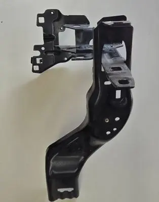 BMW 5 G30 G31 G38 Headlight/headlamp mounting bracket 7383857