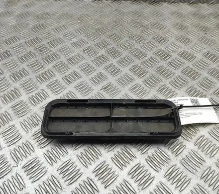 Mercedes-Benz C W205 Quarter panel pressure vent A2058301201