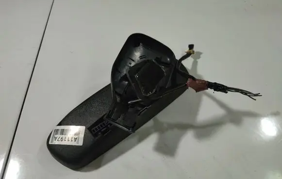 Toyota Avensis T250 Rear view mirror (interior) 