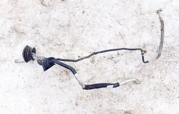 Volkswagen PASSAT B5.5 Air conditioning (A/C) pipe/hose