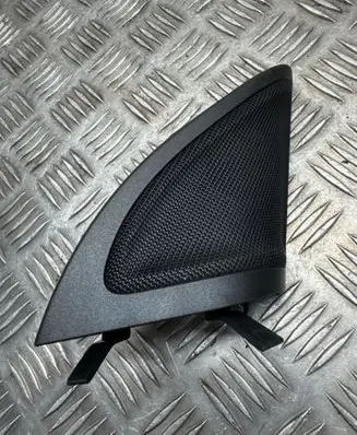Mercedes-Benz A W176 Front door high frequency speaker A1767200211