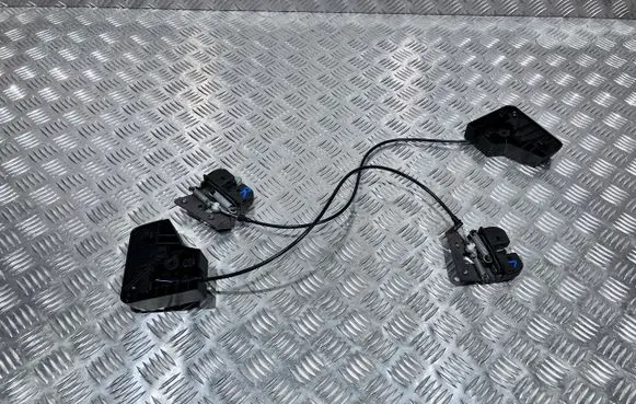 BMW 4 F32 F33 Seat back rest lock catch TM15662