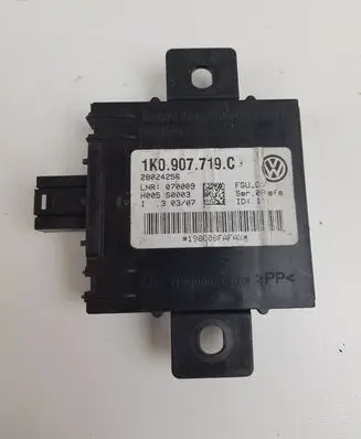 Audi A3 S3 8P Alarm control unit/module 1K0907719C