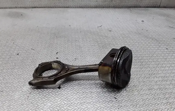 Audi A6 S6 C6 4F Piston with connecting rod
