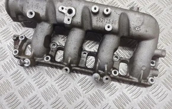 Opel Vectra C Intake manifold 55212586