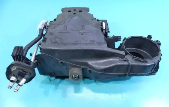 Interior heater climate box assembly