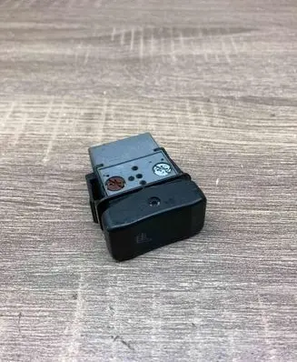 Mazda Xedos 9 Seat heating switch 8C23