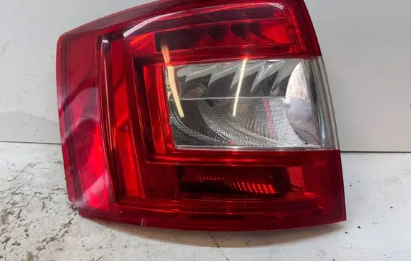 Skoda Octavia Mk3 (5E) Rear/tail lights I090041 B1H02 T090041