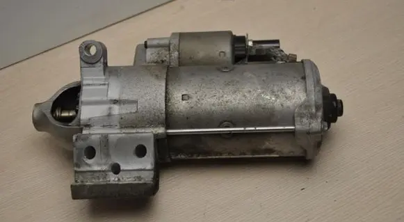 BMW 3 G20 G21 Starter motor 8671504