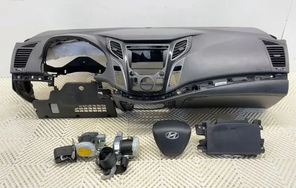 Hyundai i40 Dashboard 569703Z100RY