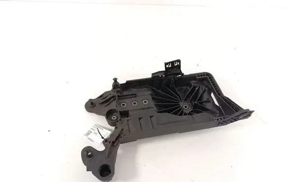 Volkswagen PASSAT B9 Battery bracket 5WA915331C