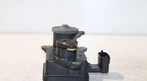 KIA Ceed Intake manifold valve actuator/motor 283202A400