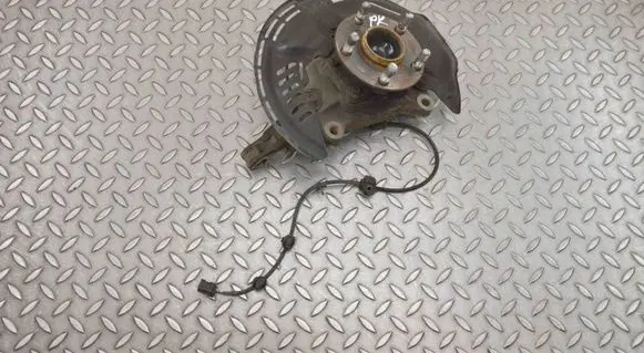 Volvo V70 Front wheel hub