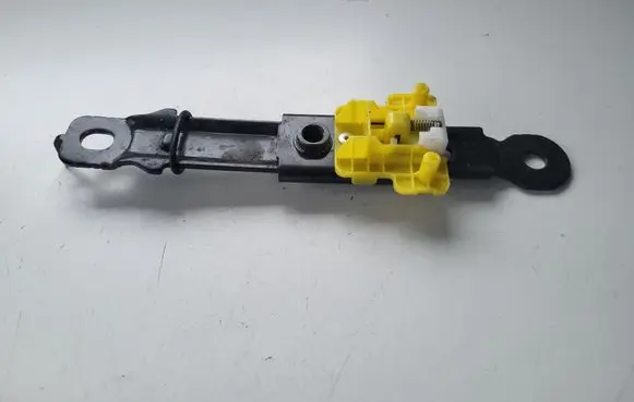 KIA Sportage Seat belt height adjuster 