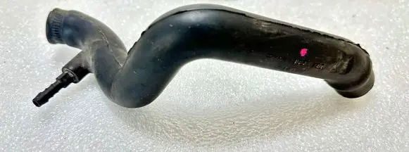 Audi 80 90 B3 Engine coolant pipe/hose 