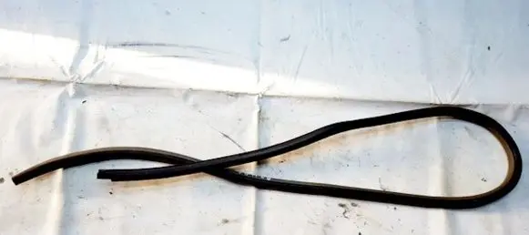 Honda CR-V Rubber seal front coupe door 