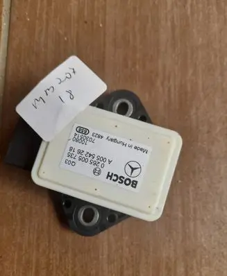 Mercedes-Benz E A207 ESP acceleration yaw rate sensor 0265005735 A0055422618