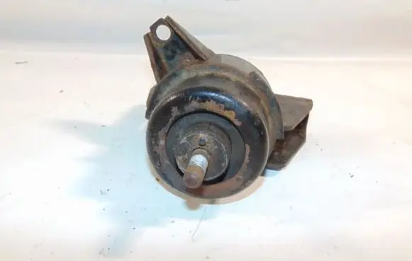 SsangYong Korando Engine mount bracket 2072034102