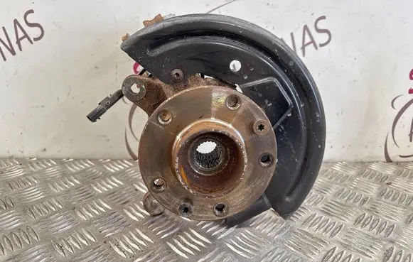 Renault Express Front wheel hub 400151605R